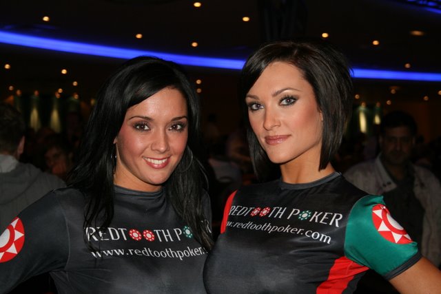 redtooth-poker-girls